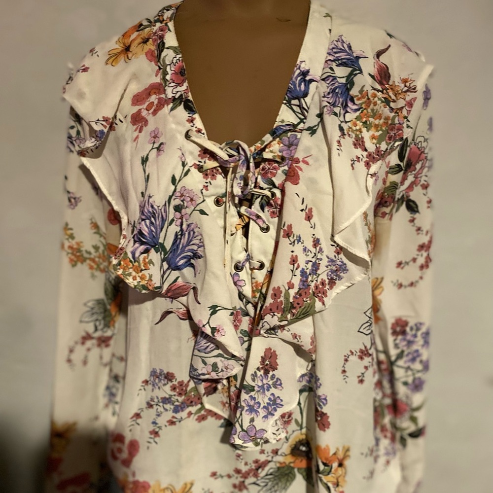 Floral Lace-Up Ruffle Blouse - Cream